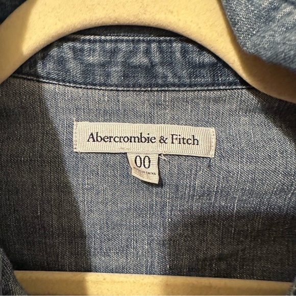 Abercrombie & Fitch Women's Denim Coveralls Romper Size 00 Blue Long Sleeve EUC - Picture 2 of 5